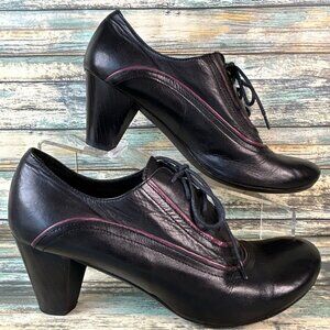 PATAPATA Lace Up Bootie Womens 8.5-9 Black Purple Leather Round Toe Cone Heels